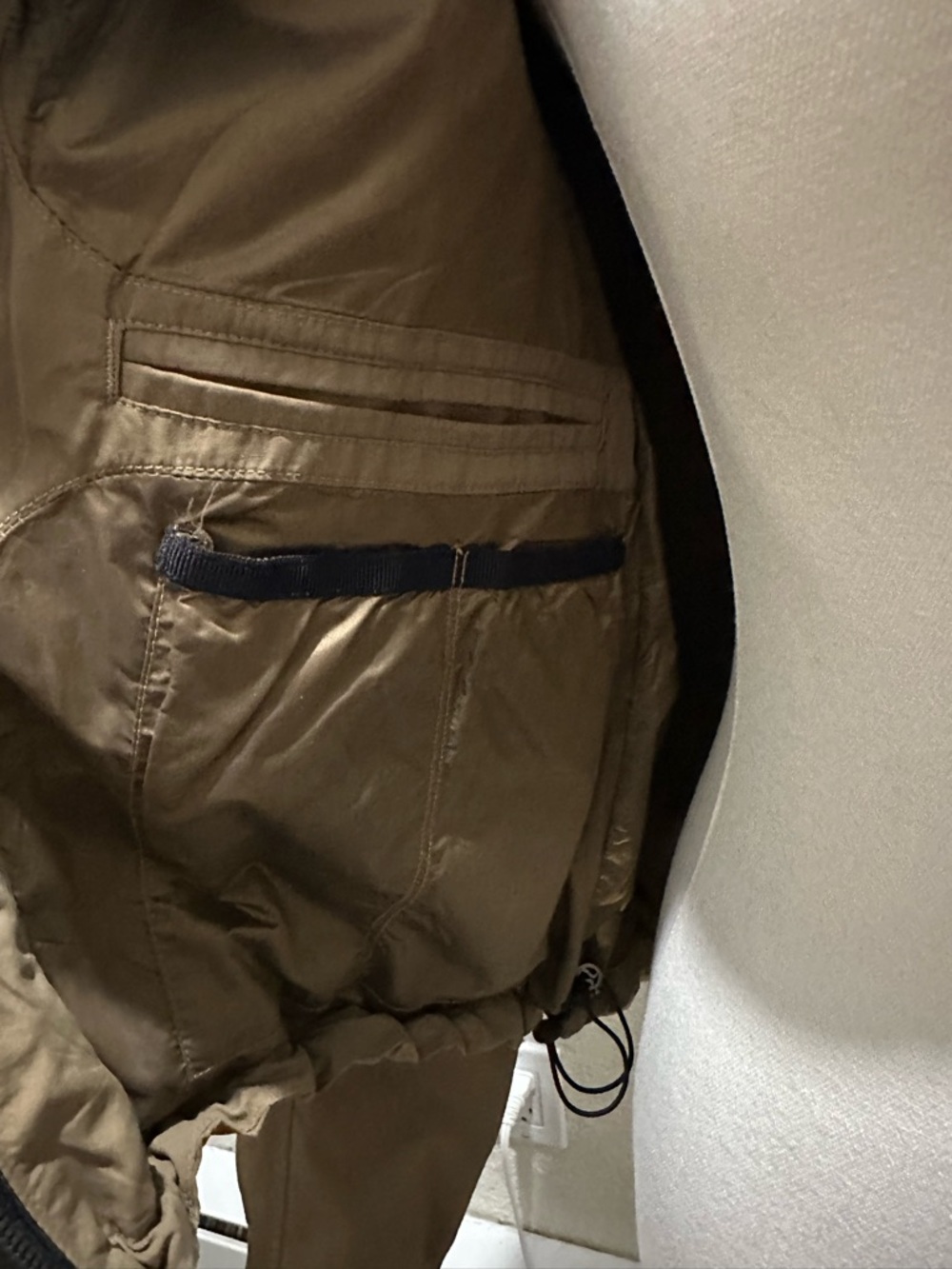 LULU LEMON EFFORTLESS JACKET WINDBREAKER - Picture 6 of 7